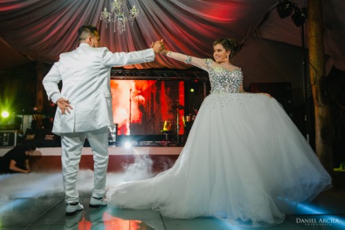 Presentación/Baile de novios - Finca Hotel Yerbabuena